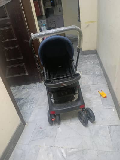 tinnies pram