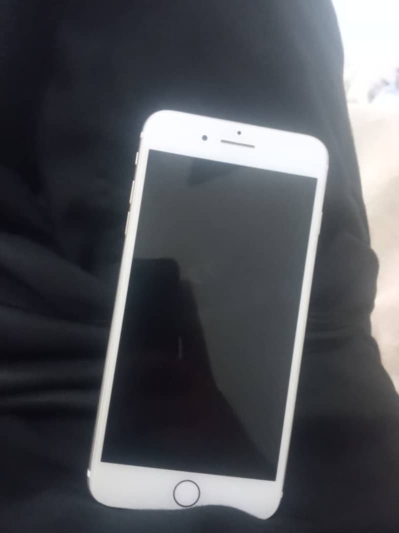 Apple iPhone 7 Plus 3