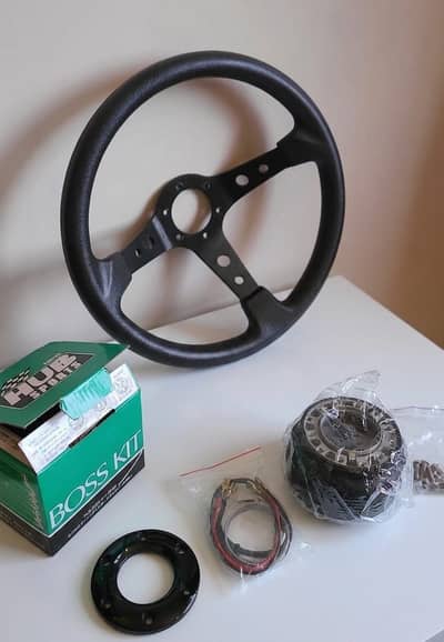 Momo Steering wheel