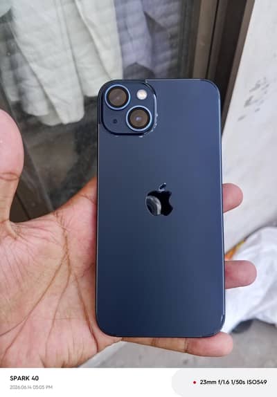 Apple iPhone 13
