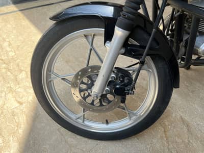 Suzuki GS150 SE