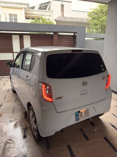 Daihatsu Mira 2014
