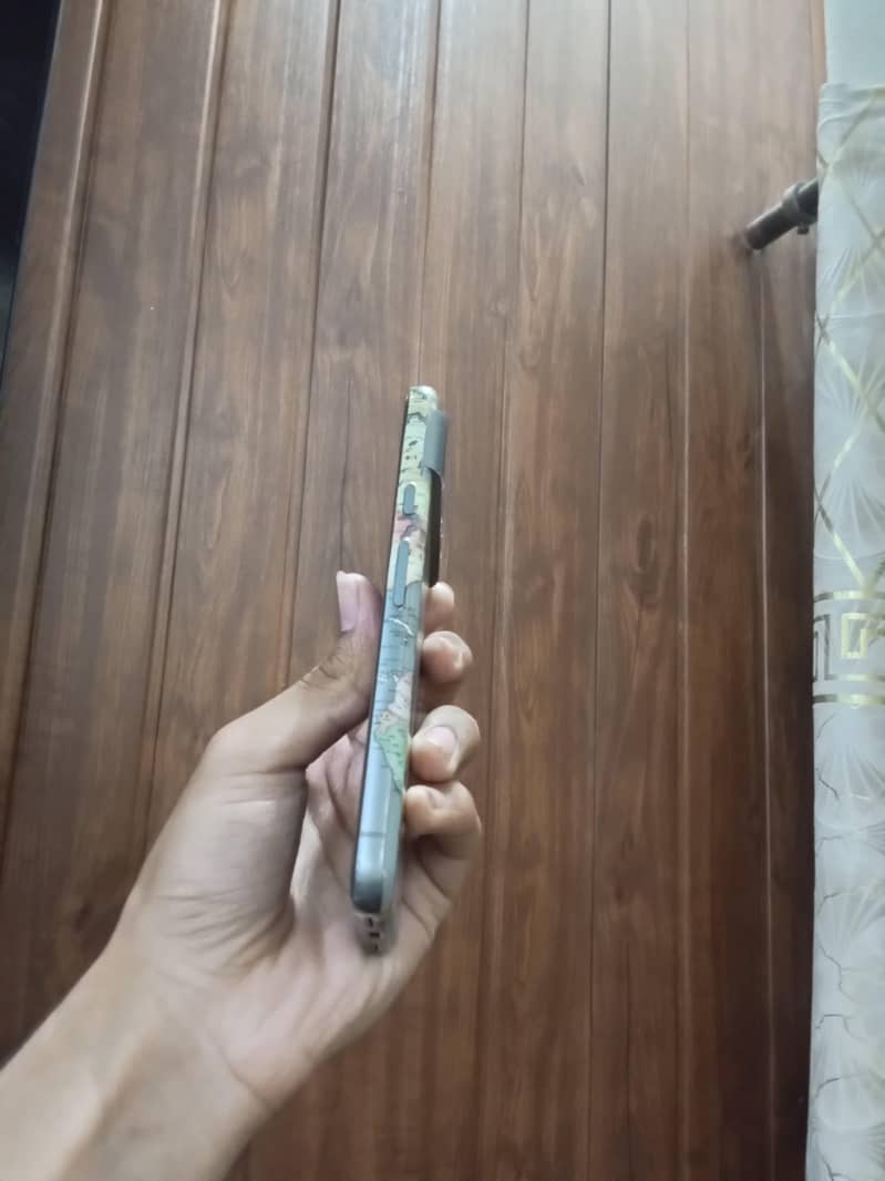 Google Pixel 8 3