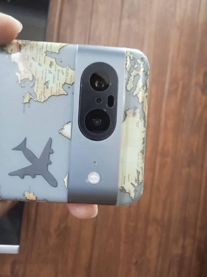 Google Pixel 8 6