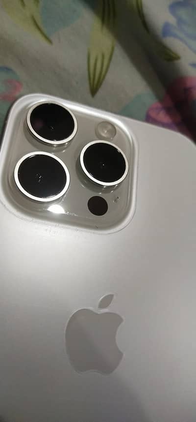 Apple iPhone 15 Pro 256gb factory unlock
