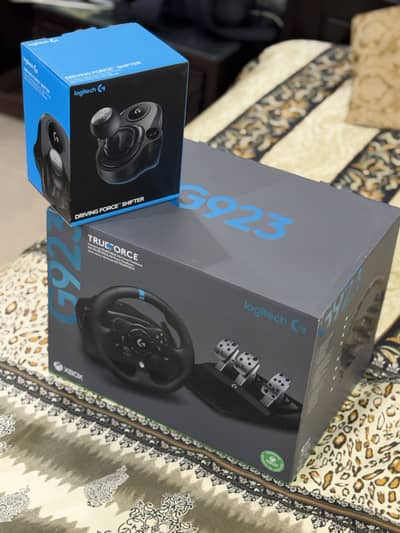 Logitech g923 stearing wheel