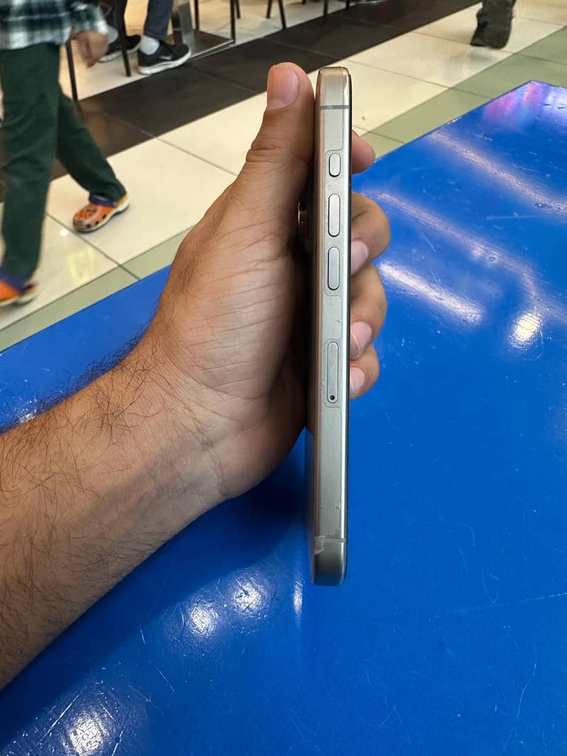 Iphone 15 Pro 3