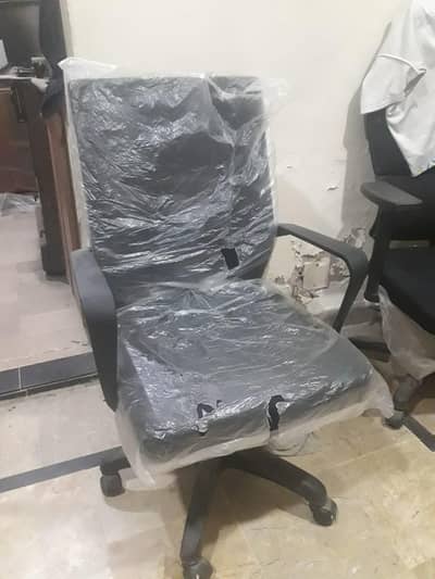 Office staff chairs | Almost new | Reclining | 5 chairs Available