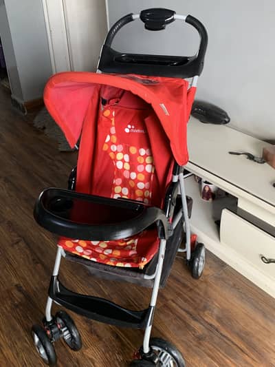 MamaLove branded stroller in 10/10 condition