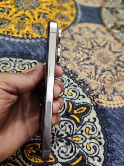 Apple iPhone 15 Pro