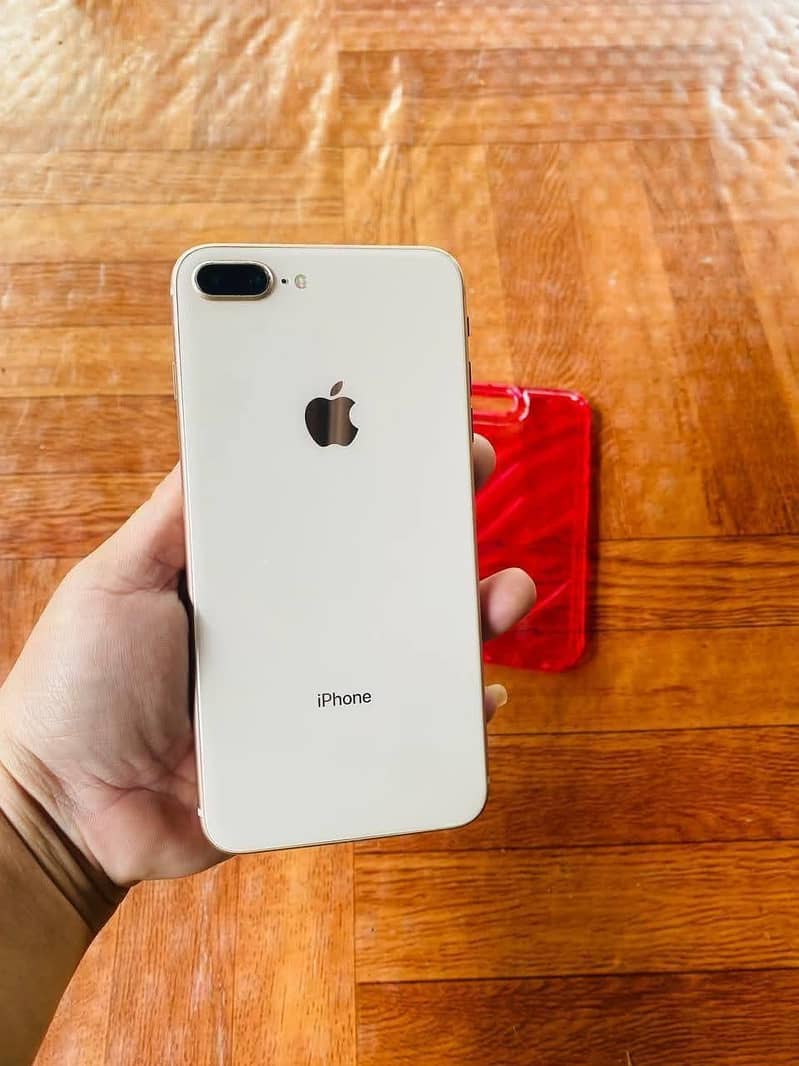 Apple iPhone 7 Plus 1