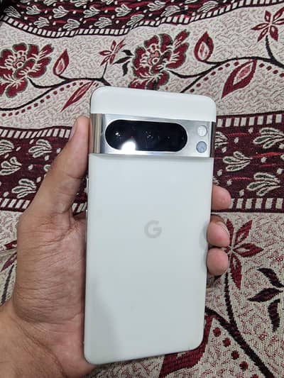 Google Pixel 8 Pro