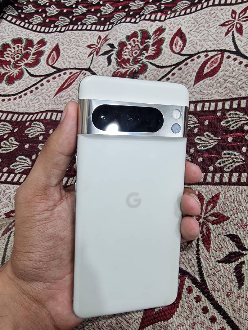Google Pixel 8 Pro 0