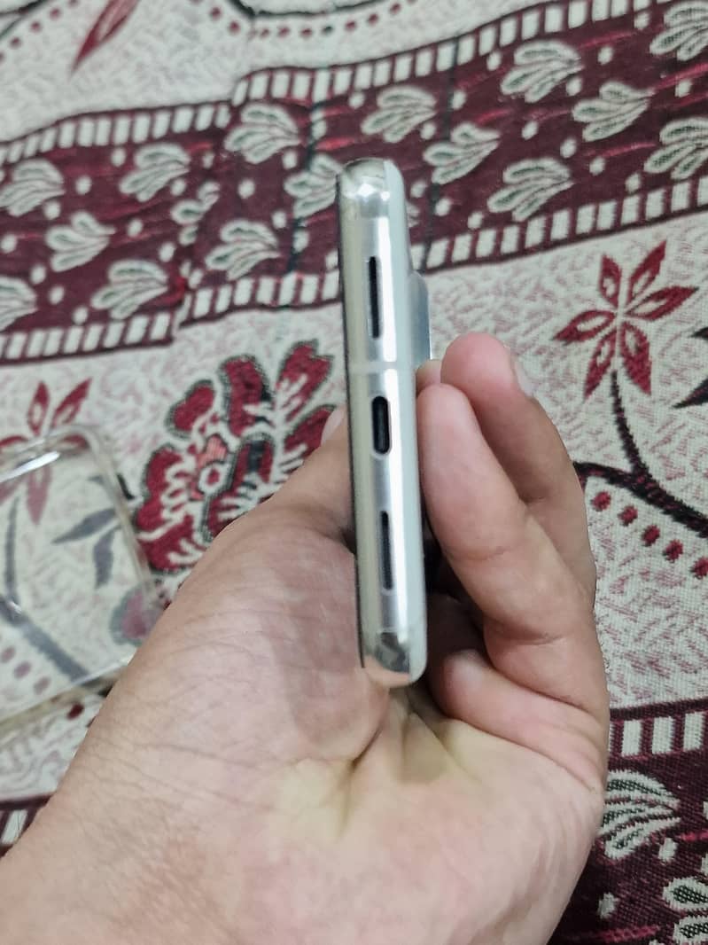 Google Pixel 8 Pro 5