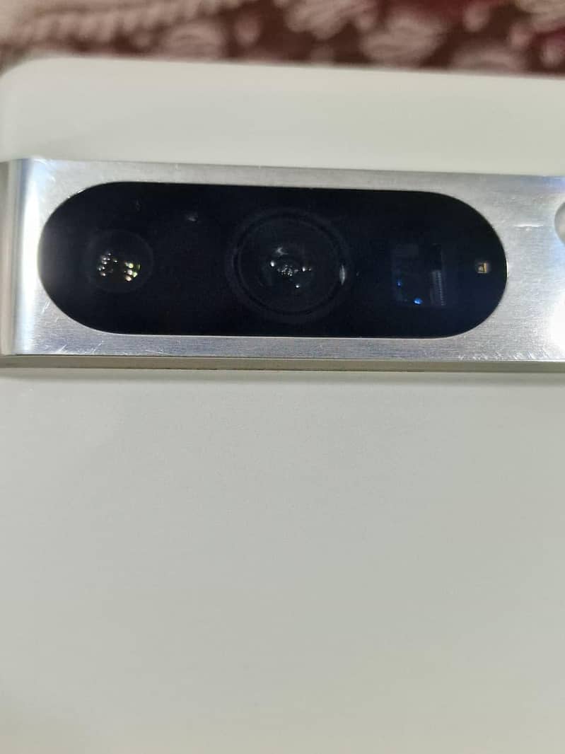 Google Pixel 8 Pro 10