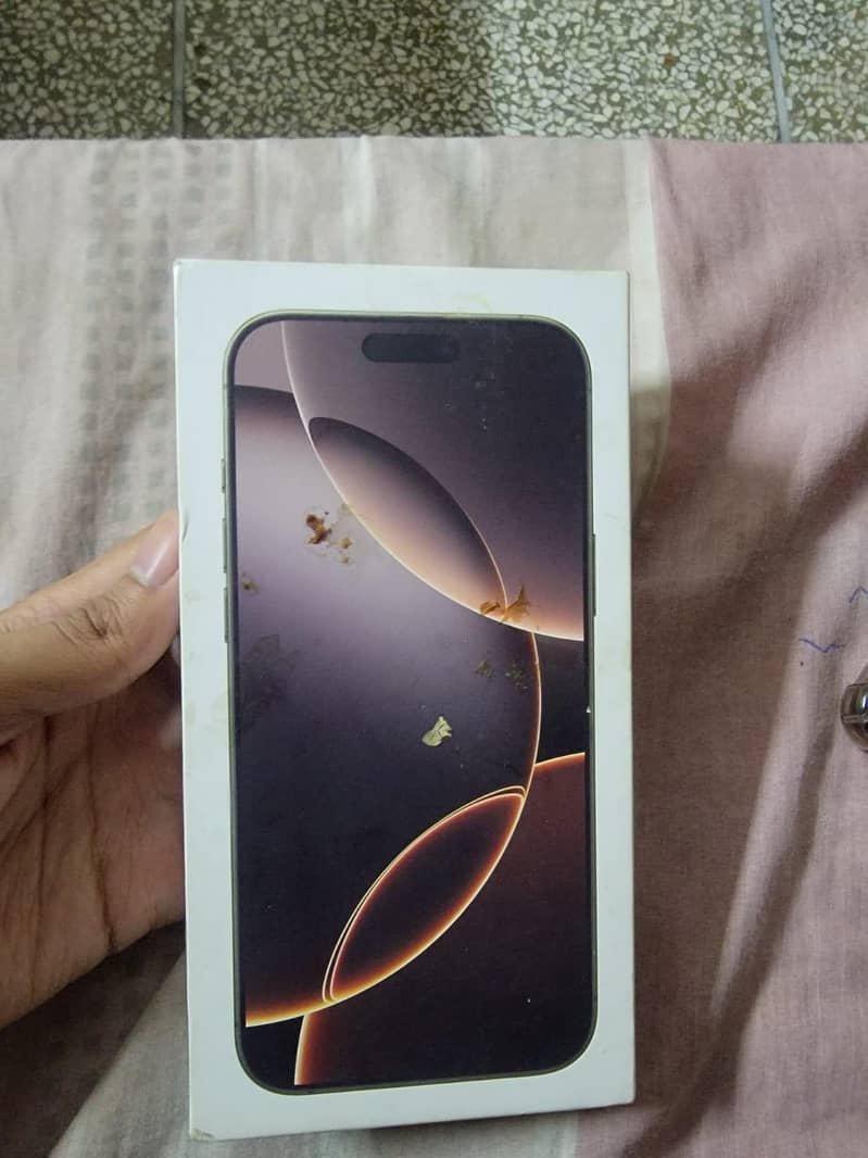 iPhone 16 Pro Max 6