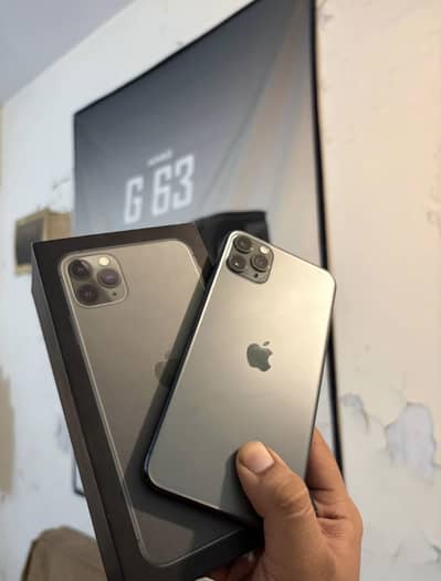 IPhone 11 Pro Max pta approved with box