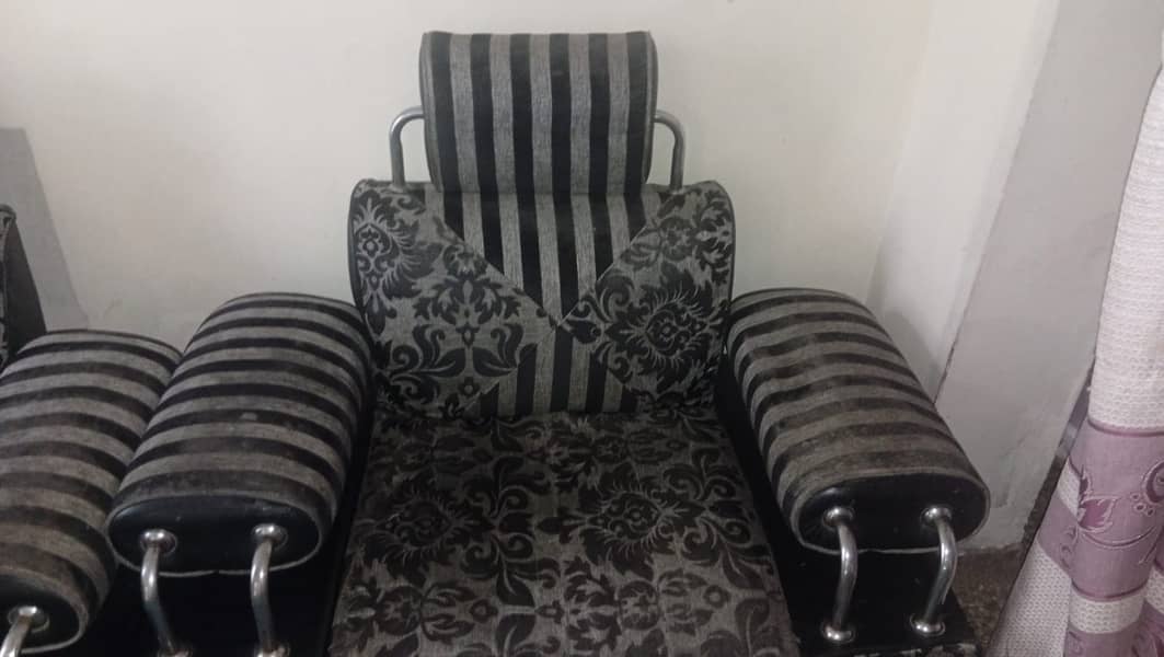 Sofa sell 1