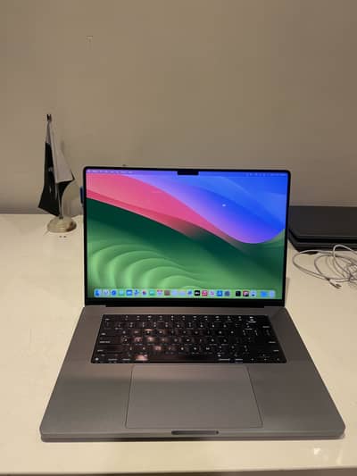 MacBook Pro m1 16” 32gb ram 512gb ssd & M1 Pro 13” 16/256