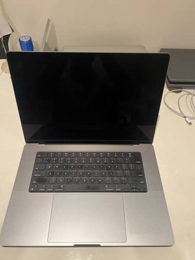 MacBook Pro m1 13” 8gb ram 256gb & M1 Pro 13” 16/256