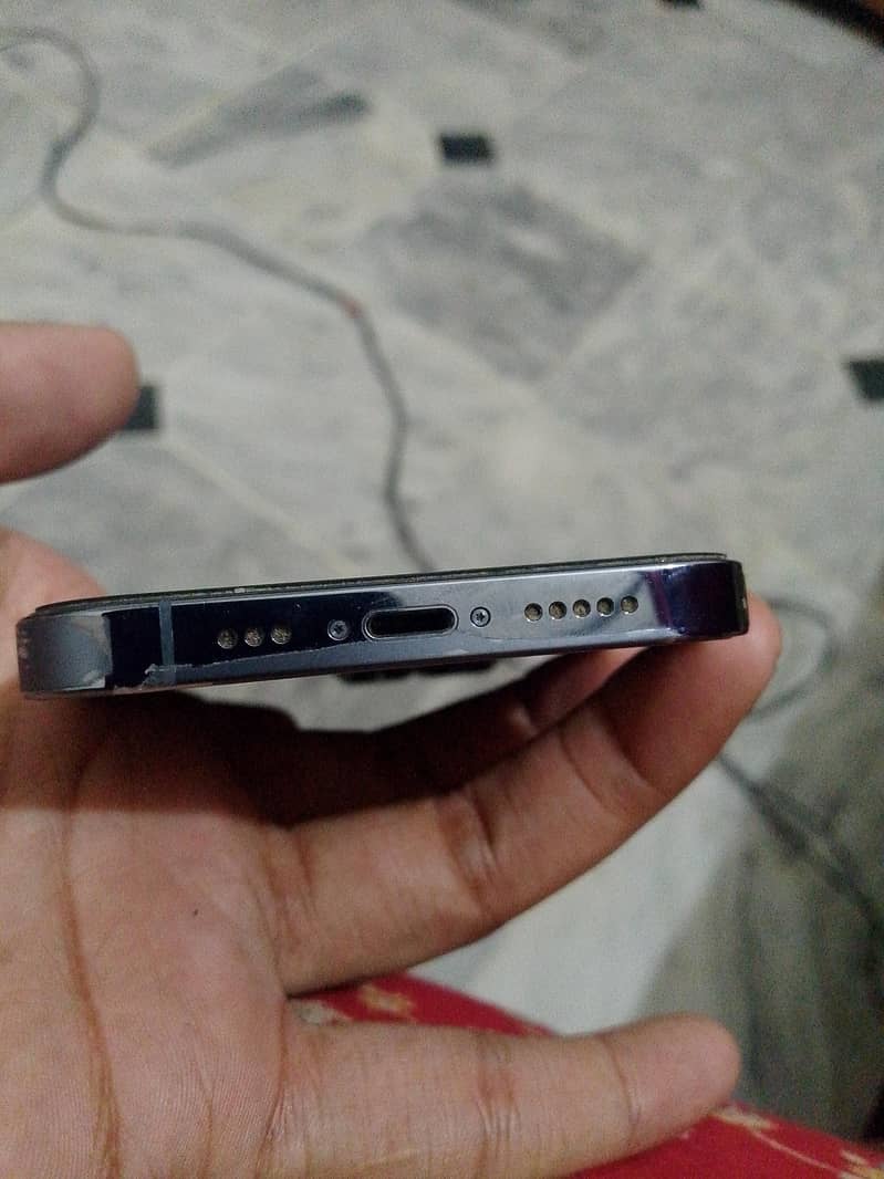 iPhone 13 Pro 6