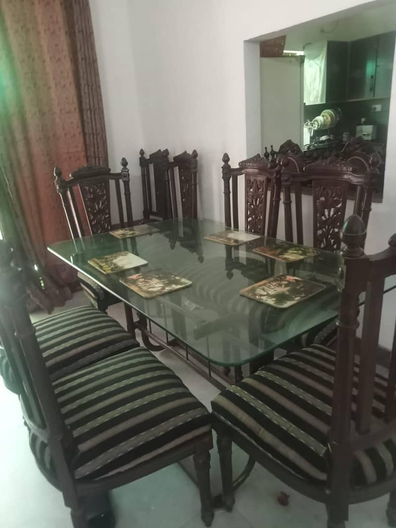 Dinning Table 0
