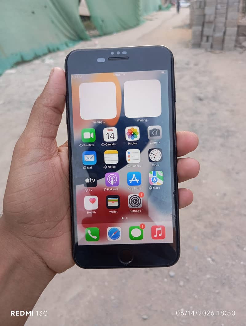 Apple iPhone 7 Plus 1