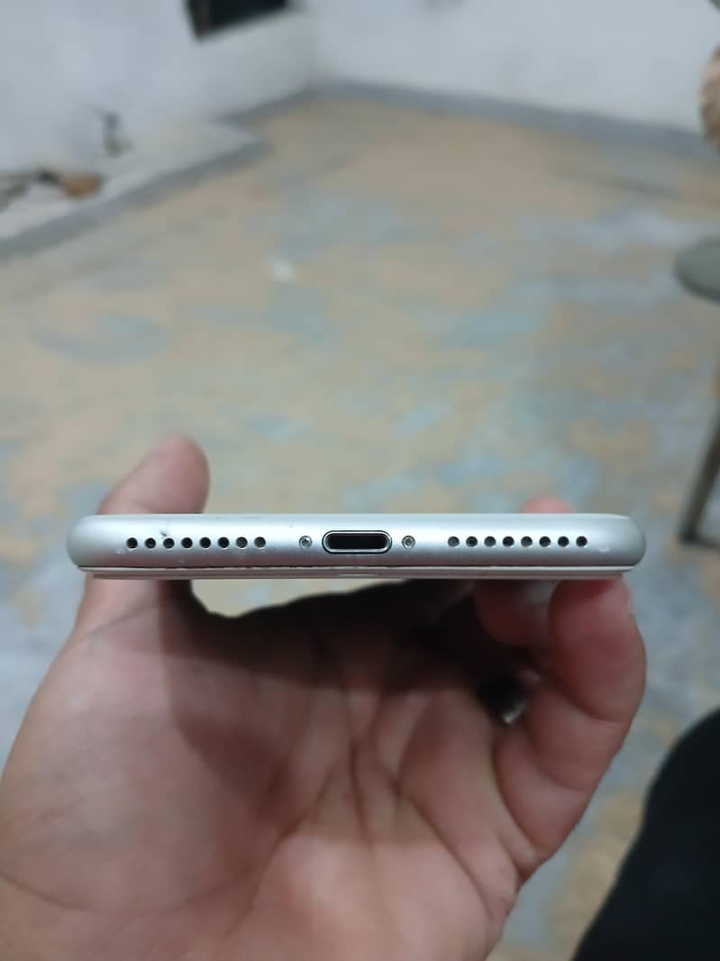 IPhone 8+ 1