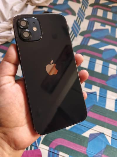 Apple iPhone 12