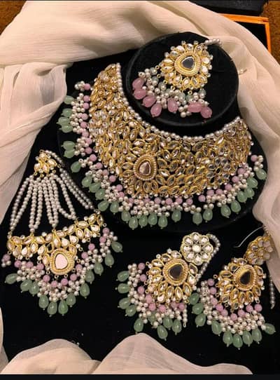 Elegant Shesha Kundan Bridal Set Premium jewelry Collection