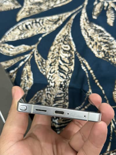 Samsung Mobile S25 Ultra