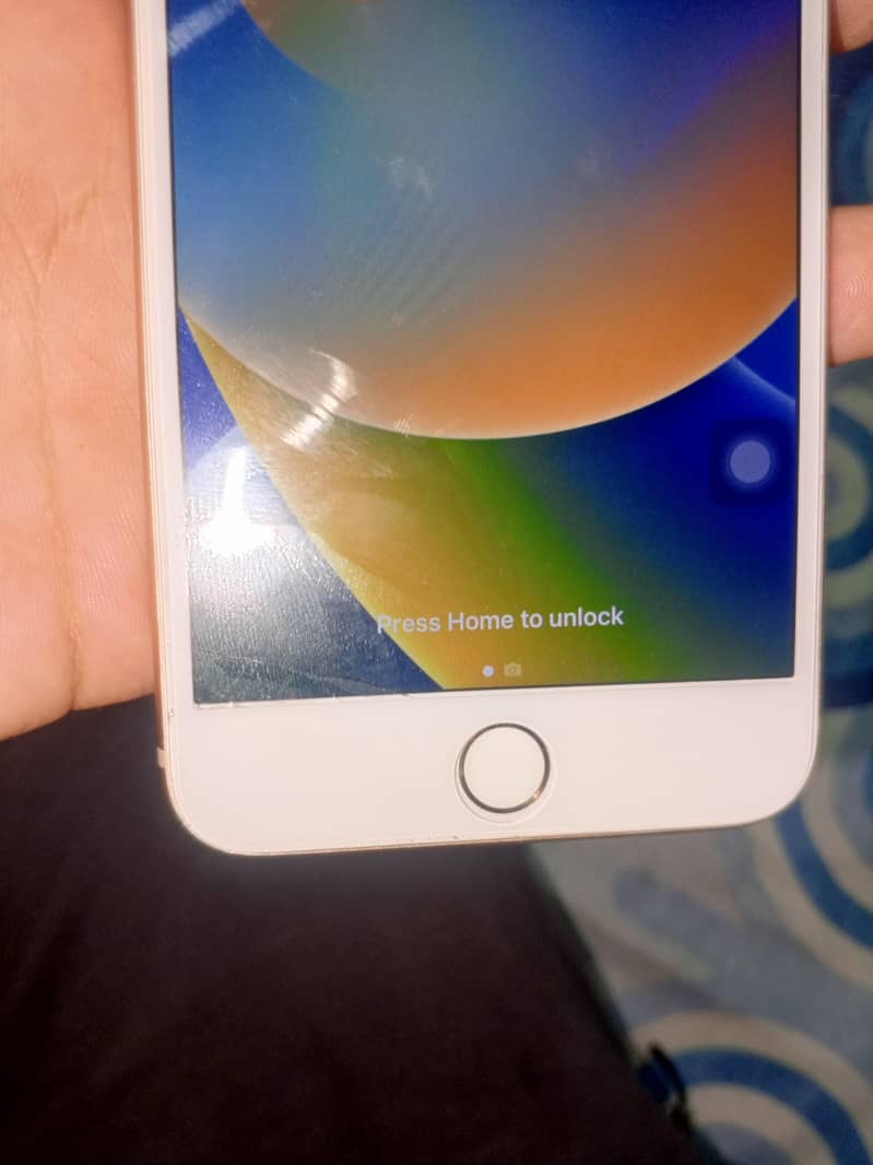 Apple iPhone 8 Plus 6