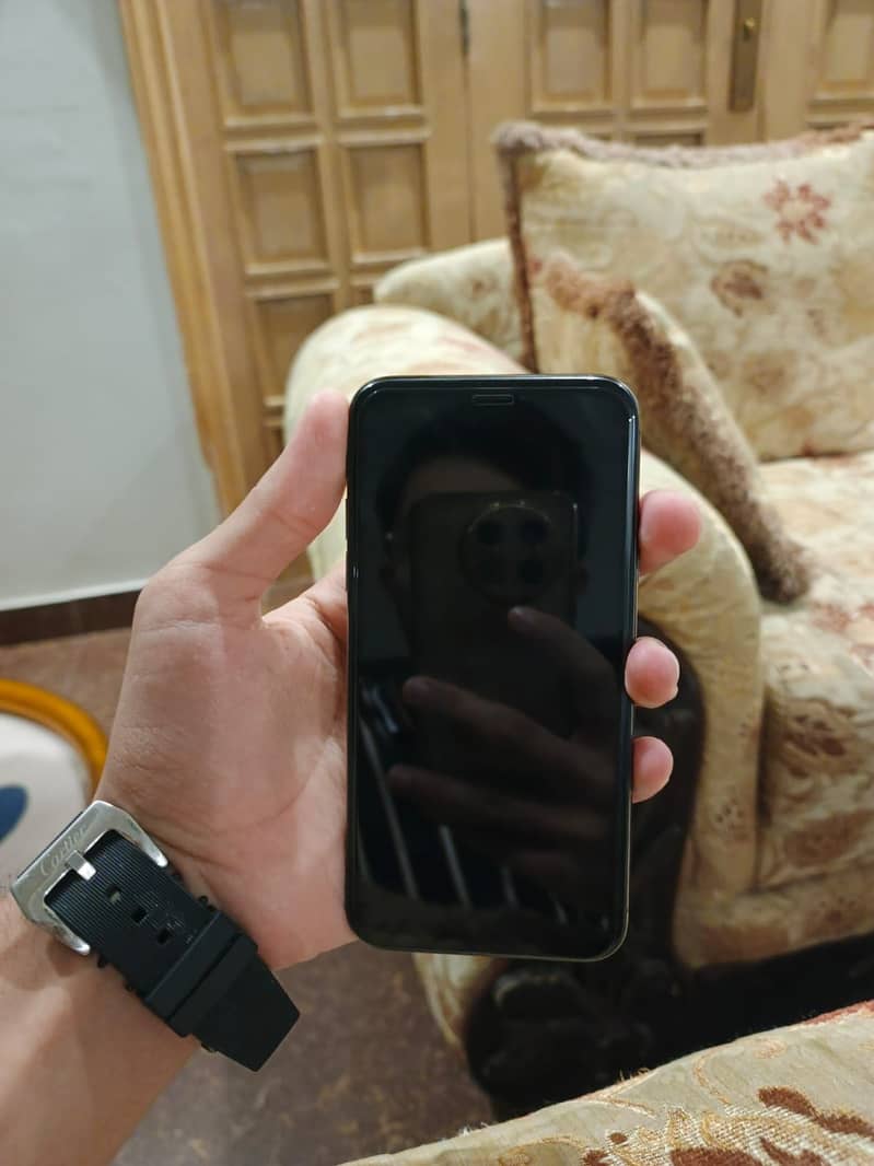 Apple iPhone X 1