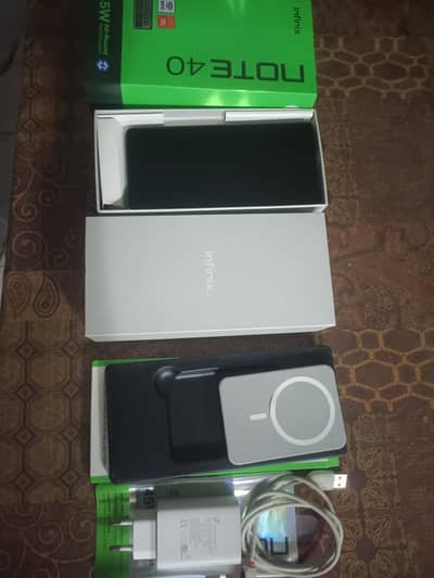 Note 40 Wid power bank+ wireless  256/16GB special edition full box