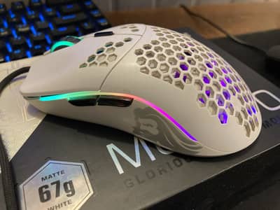 Glorious model o wired