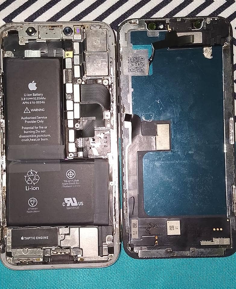 Apple iPhone X 0