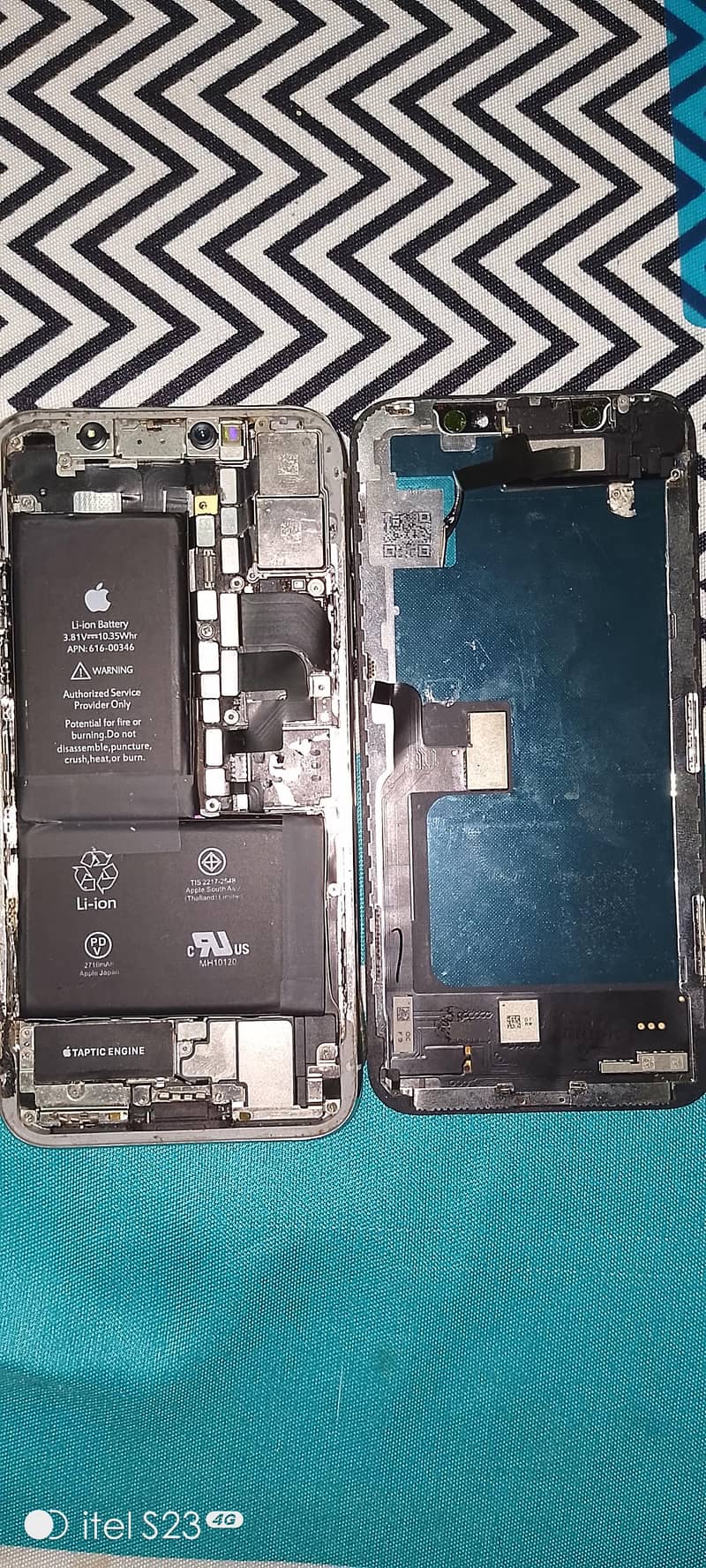 Apple iPhone X 3