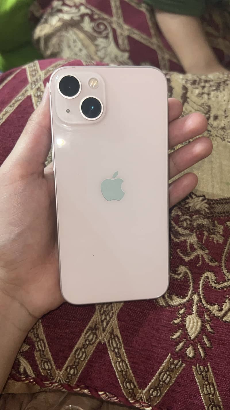 Apple iPhone 13 1