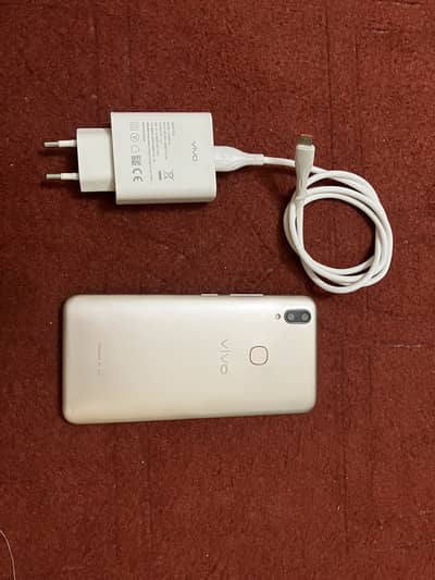 Vivo V9 Ram/4GB/Rom/64GB