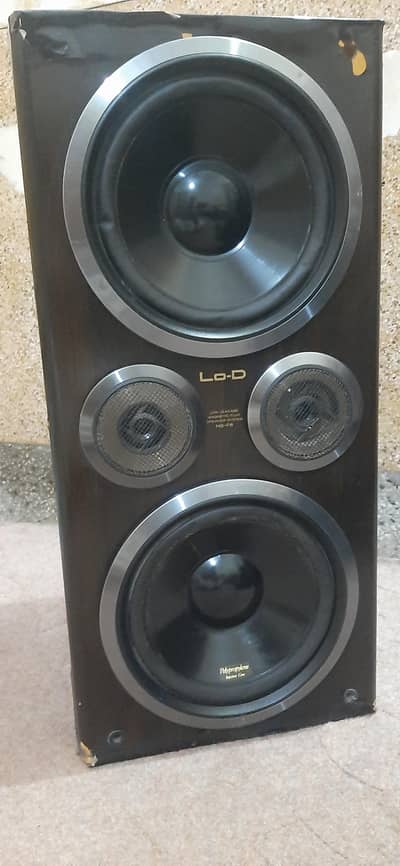LO. D hifi  speakar 1 box  8 inch wooafar 8 inch speakar 2 tiutar