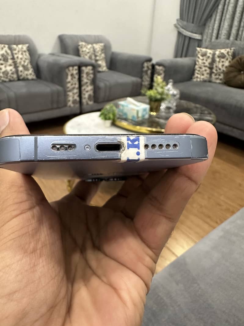 Apple iPhone 13 Pro 1