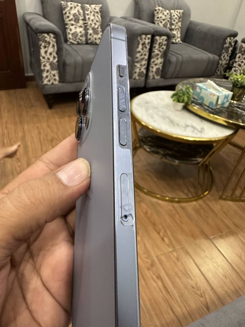 Apple iPhone 13 Pro 8
