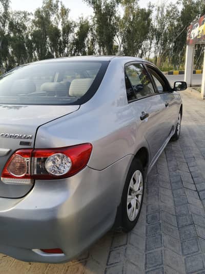 Toyota Corolla GLI 2011