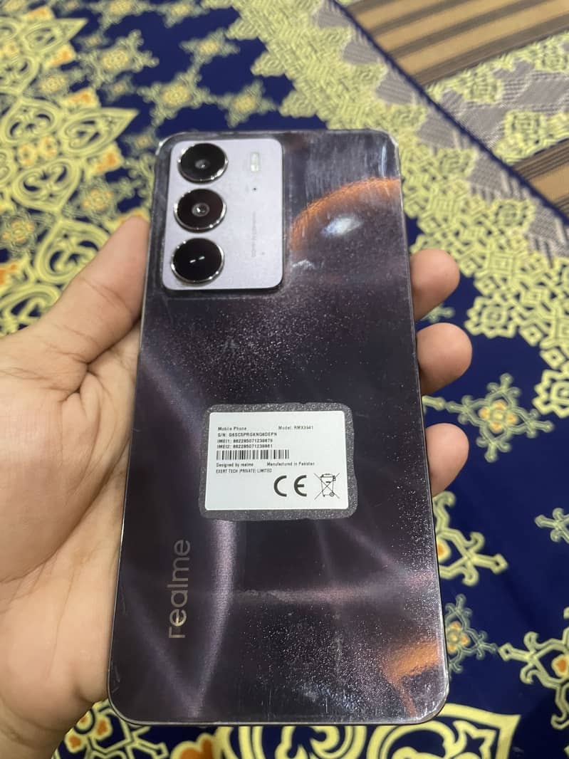 Realme C75 1