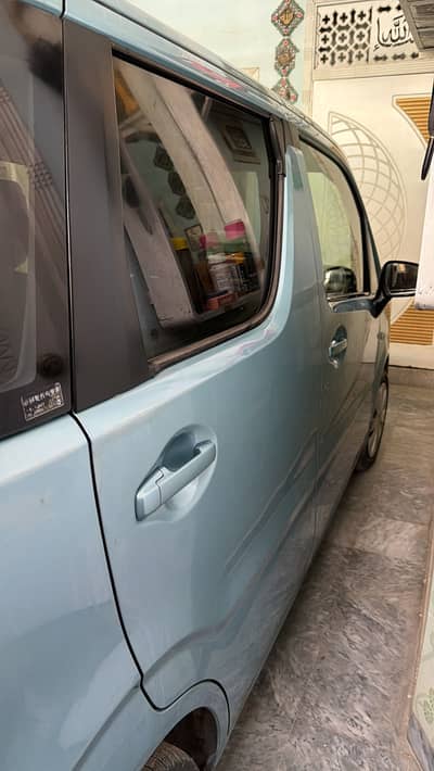 wagon r 2018-19 owned by a governmentt officer