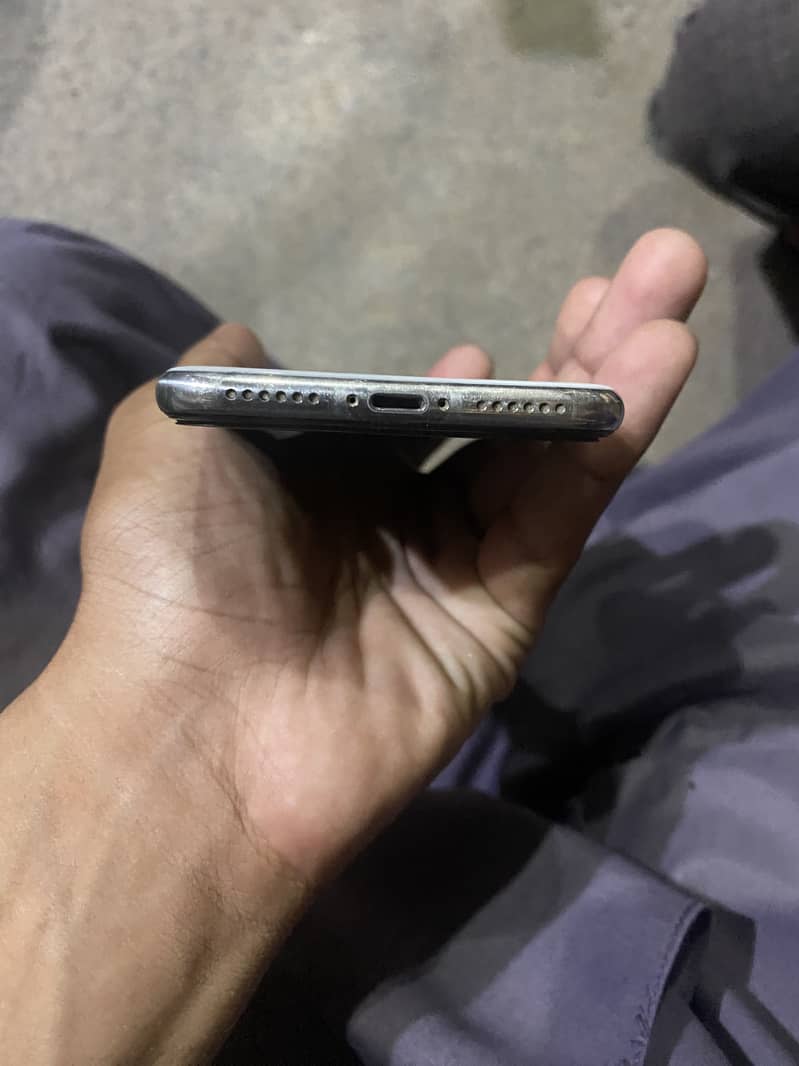 Apple iPhone X 2
