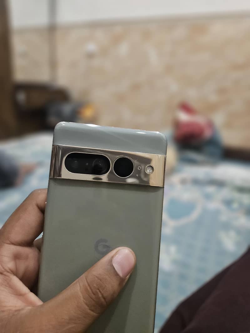 Google pixel 7 pro 4