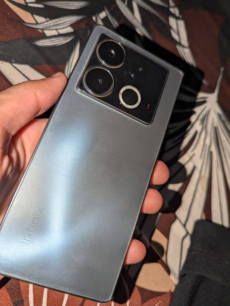 Infinix Note 40 2