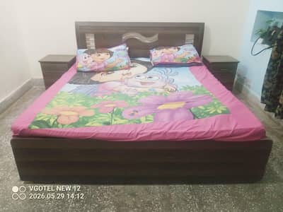 Bed + Side tables + Dressing table