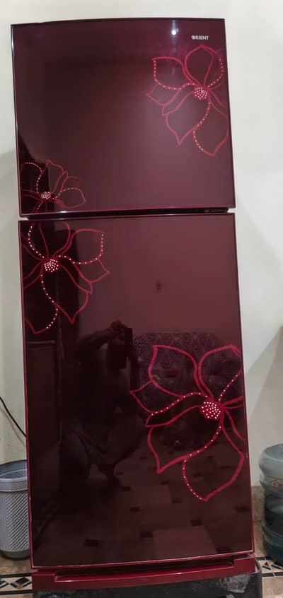 New condition ma Refrigerator for sale with card
